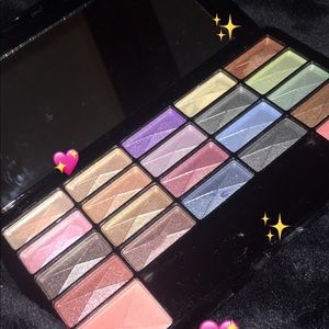 Giordano Colors Eyeshadow Palette 🌺